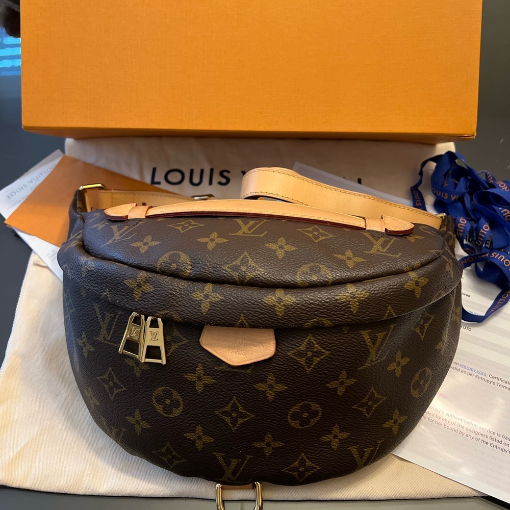 (NOT FOR SALE) Louis Vuitton Canvas Monogram Bumbag